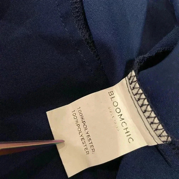 BloomChic Blue Black Velvet Floral Balloon Sleeve V Neck Ruffle Top Size 16 - Picture 9 of 11